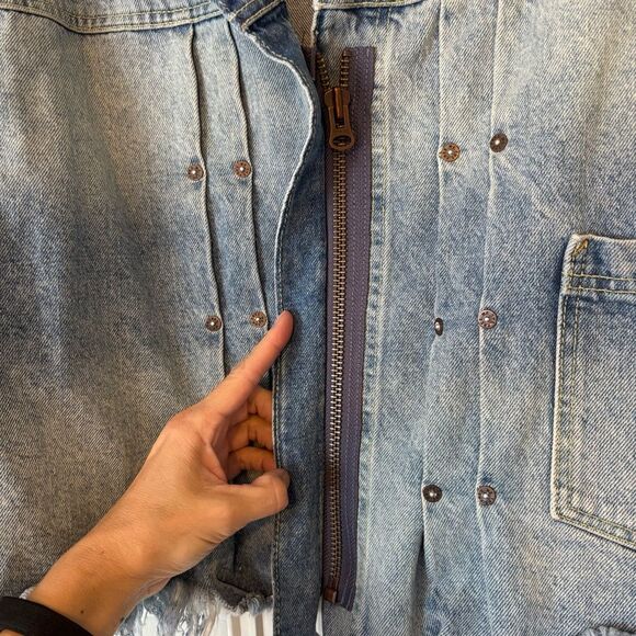 Free People Dillon Denim Jacket Size Medium - Picture 6 of 9